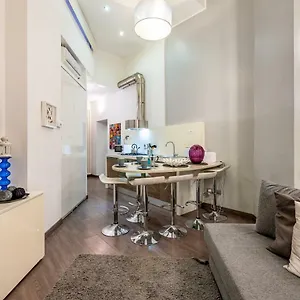 irex-apartments-fontana-di-trevi.it-romehotels.com/